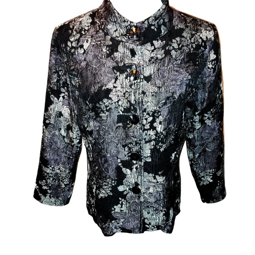 Chico’s Jacket Black Gray & Silver Floral Pattern